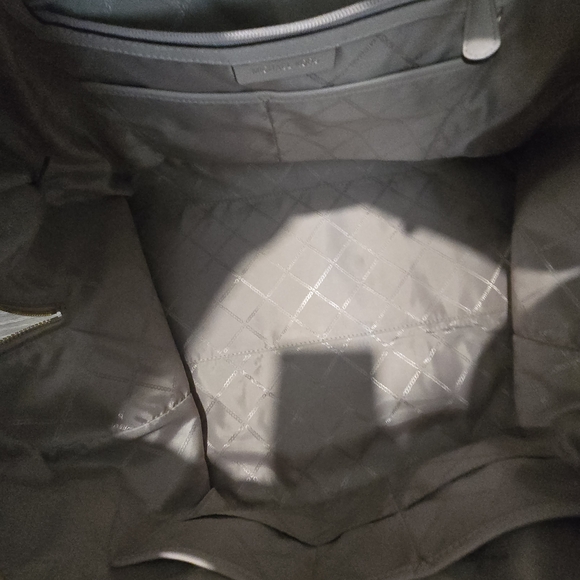 Michael Kors Beige and Pink Travel Bag - Picture 7 of 8